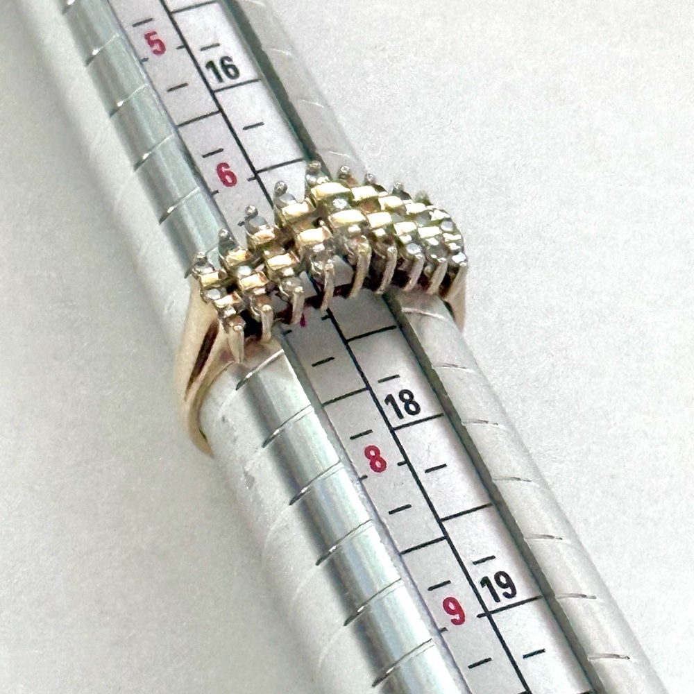 Womens Size 7 10k Yellow Gold 1/4 Carat TW Diamond Ring - Picture 4 of 12